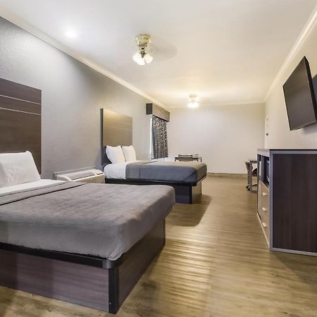 Americas Best Value Platinum Inn & Suites Aldine Exterior photo