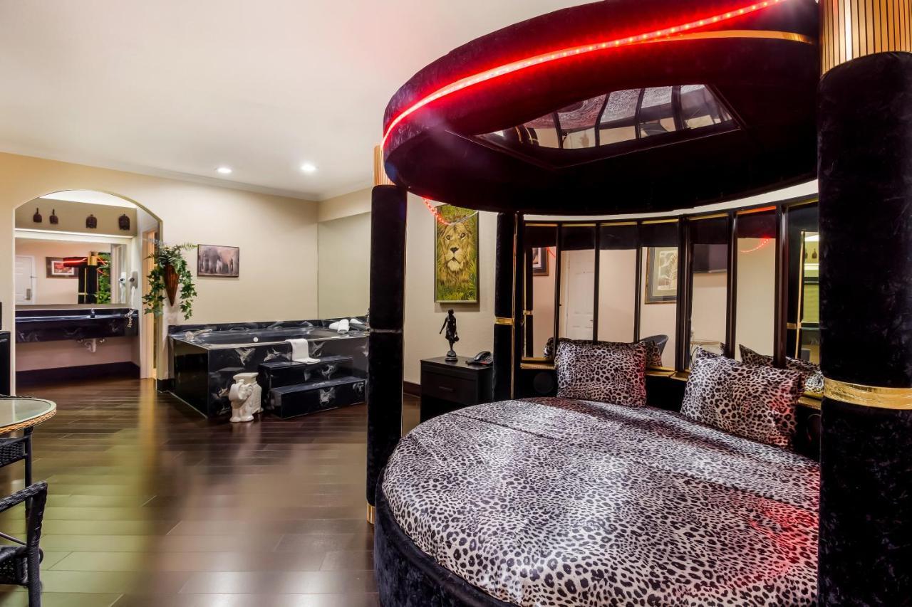 Americas Best Value Platinum Inn & Suites Aldine Exterior photo